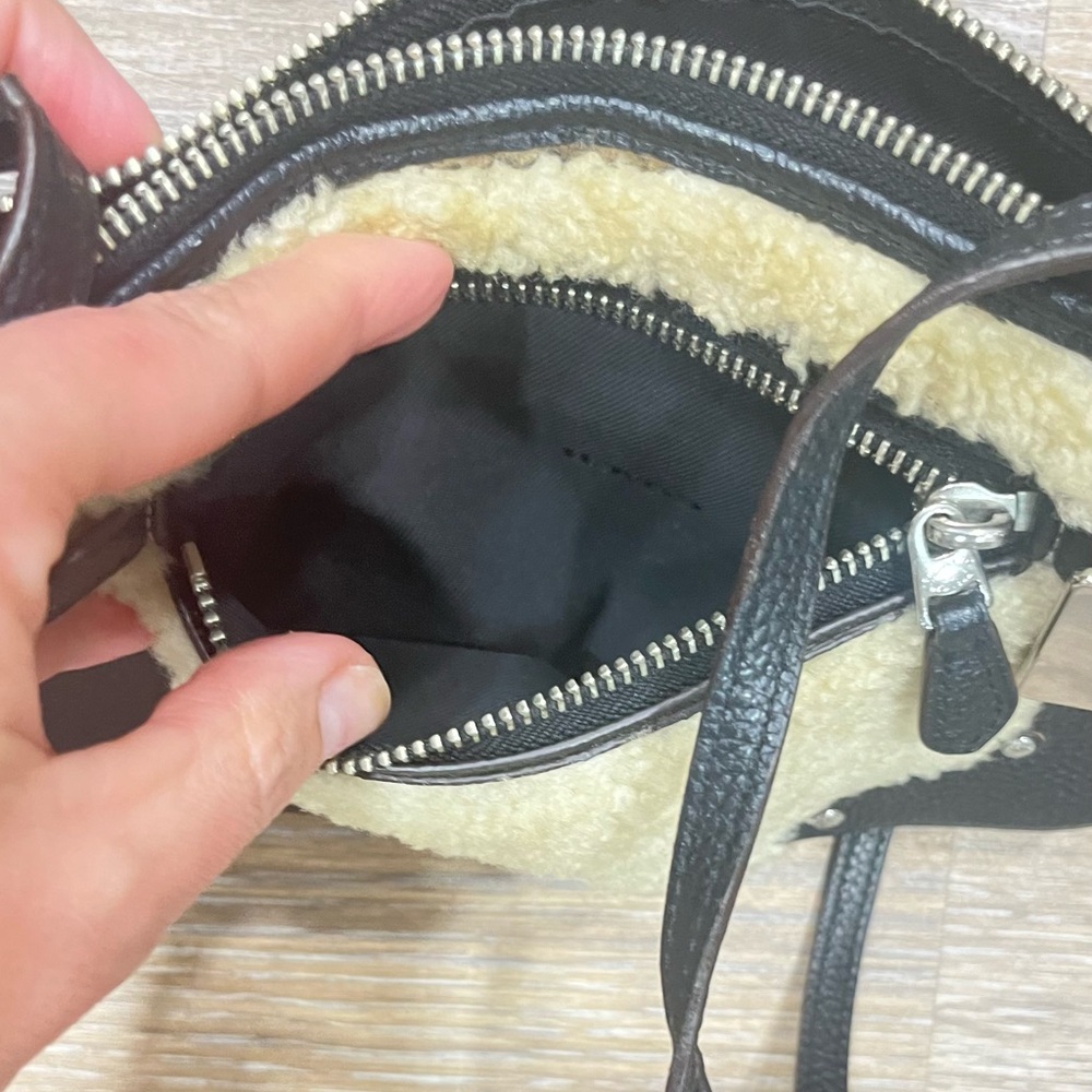 Coach small Rhyder Pochette Shearling - Picture 4 of 4